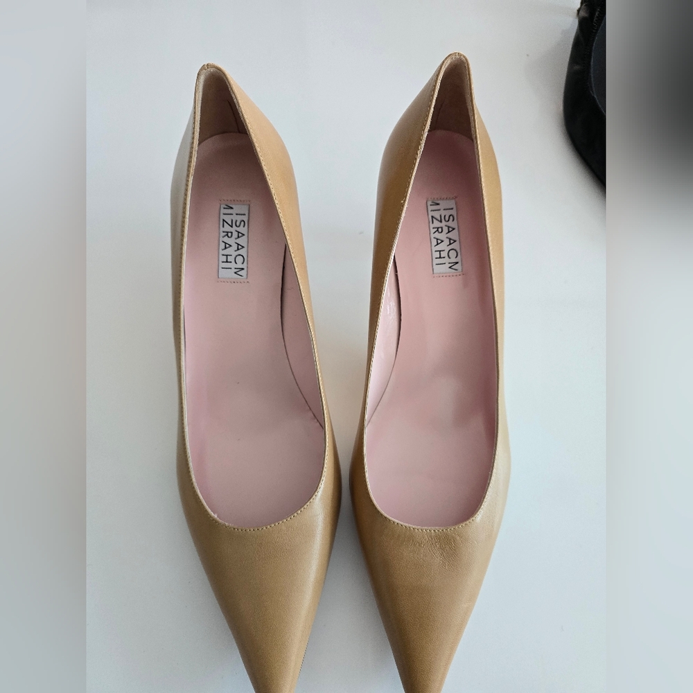 Isaac Mizrahi Tan Women's Shoes